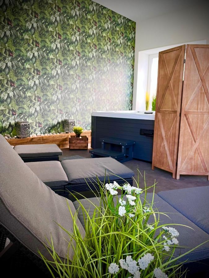 Le Manoir Des Haies Spa Les Champs-Géraux Zewnętrze zdjęcie
