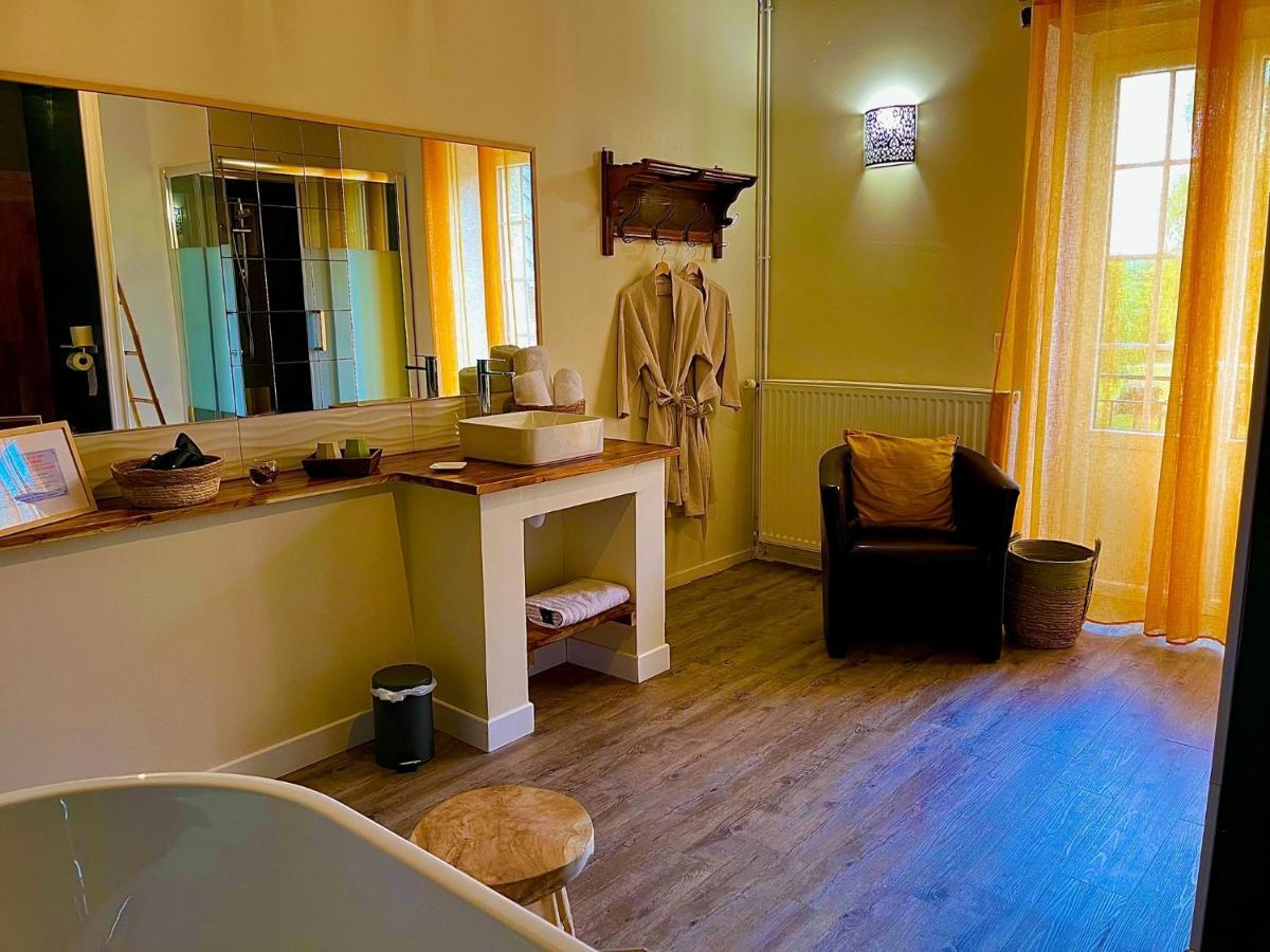 Le Manoir Des Haies Spa Les Champs-Géraux Zewnętrze zdjęcie