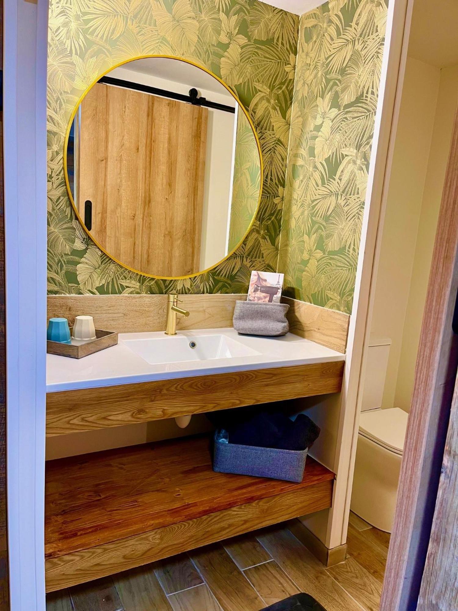 Le Manoir Des Haies Spa Les Champs-Géraux Zewnętrze zdjęcie