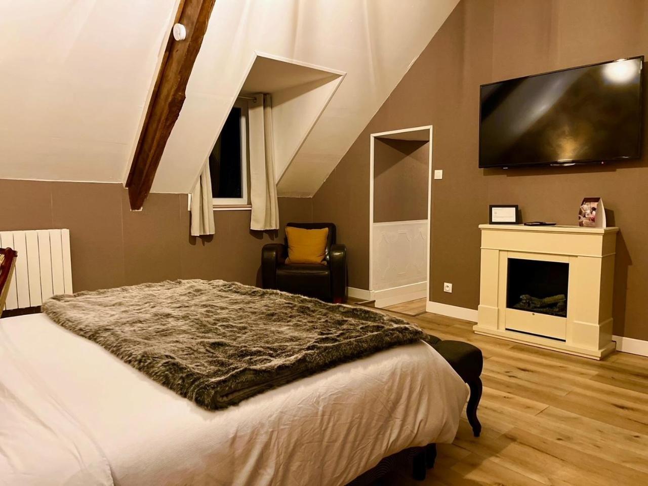 Le Manoir Des Haies Spa Les Champs-Géraux Zewnętrze zdjęcie