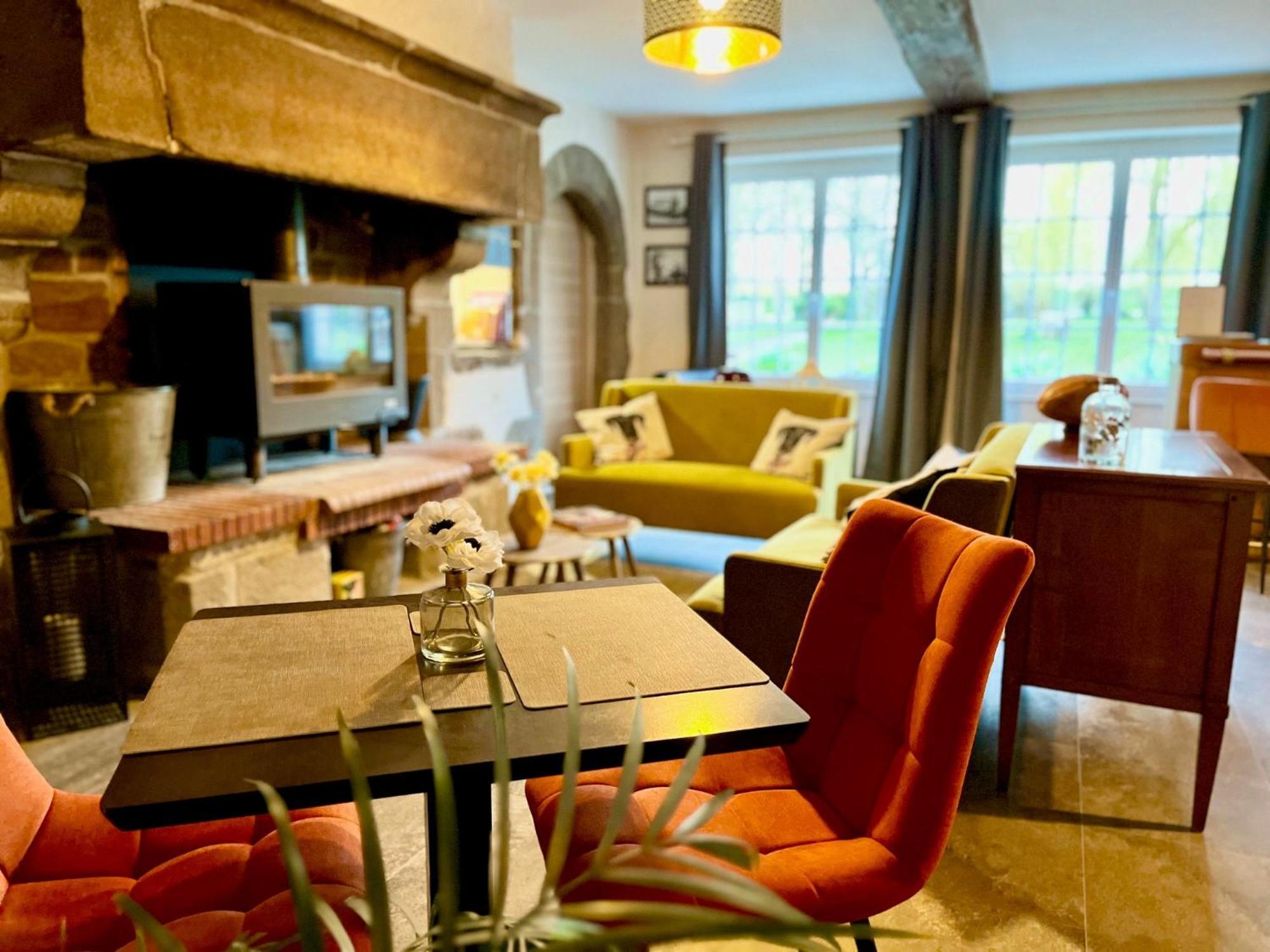 Le Manoir Des Haies Spa Les Champs-Géraux Zewnętrze zdjęcie