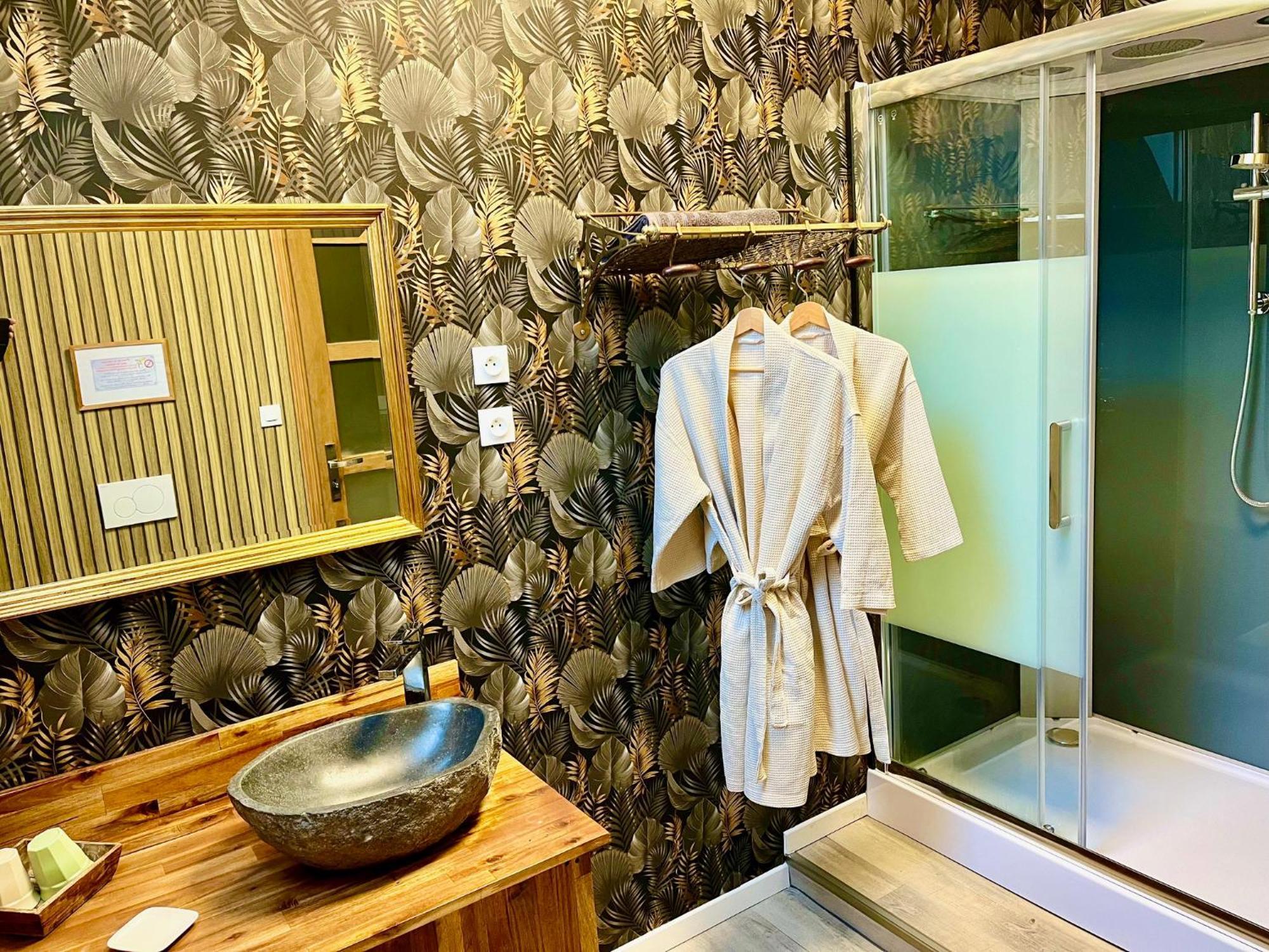 Le Manoir Des Haies Spa Les Champs-Géraux Zewnętrze zdjęcie